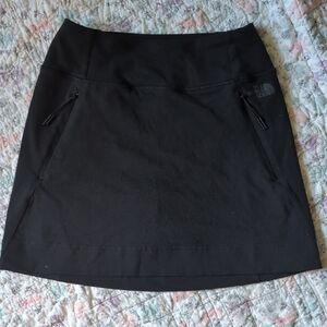 The North Face Women's Black Skort